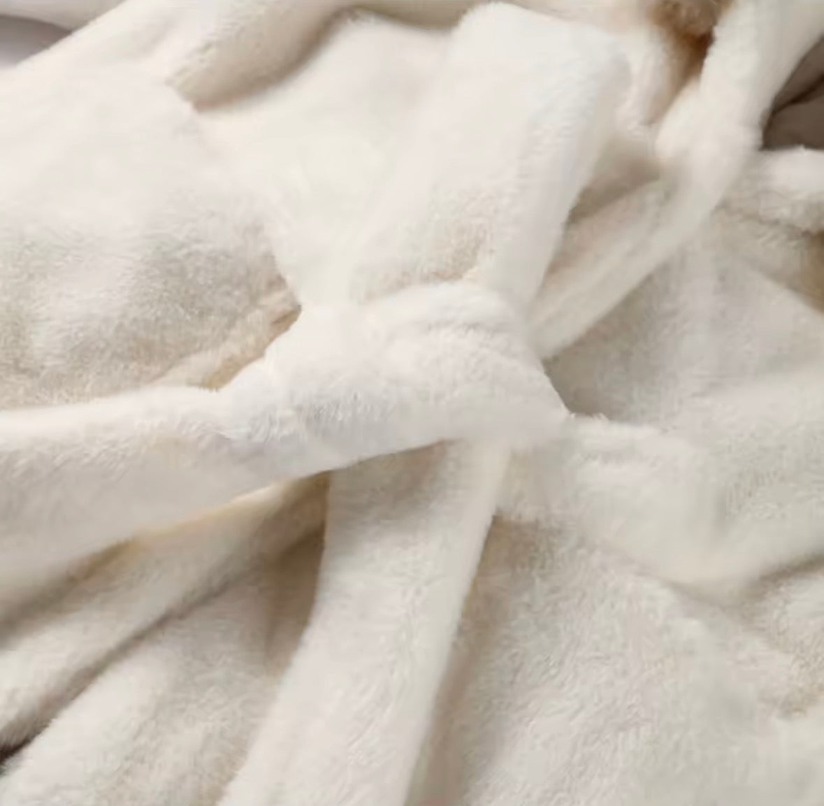 Manteau Fourrure à Capuche